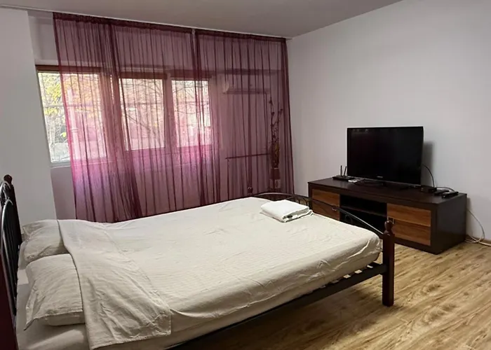 Redwood Bükreş